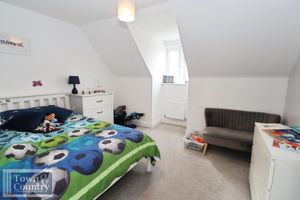 LAMBOURNE- click for photo gallery